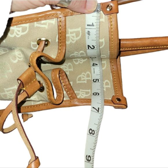 Dooney and Bourke Medium Canvas Leather Monogram Tote Purse Sand - Picture 9 of 15